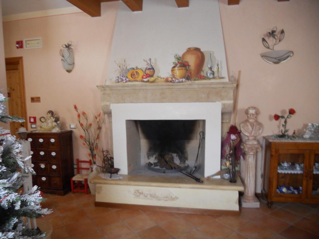 Agriturismo Le Mura Del Gherlo Villa วาเลจโจ ซูล มินโช ภายนอก รูปภาพ