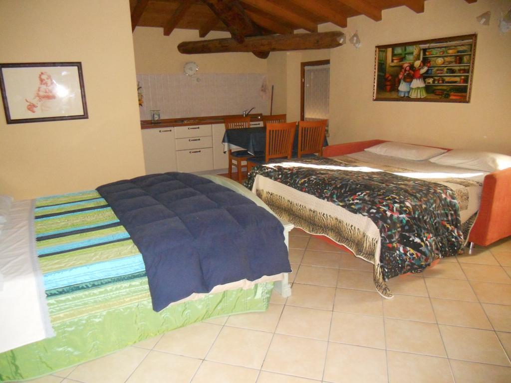 Agriturismo Le Mura Del Gherlo Villa วาเลจโจ ซูล มินโช ภายนอก รูปภาพ